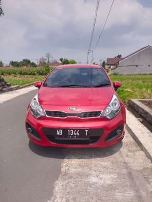 Kia Rio at istimewa , tersedia melalui melalui situs Olx