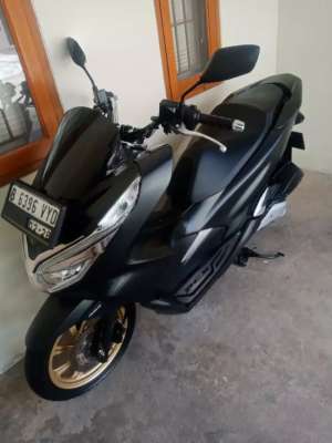Jual bekas LOW KM NEW PCX ABS KEYLESS MATTE BLACK PAJAK PANJANG FULL ORI MULUS,lokasi di Jakarta Selatan