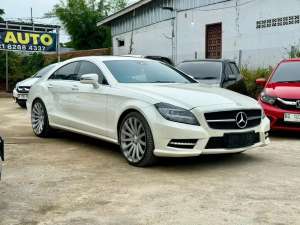 Mercedes benz cls 350 sunroof cls350 mercedez mercy 20122013 , tersedia melalui melalui situs Olx