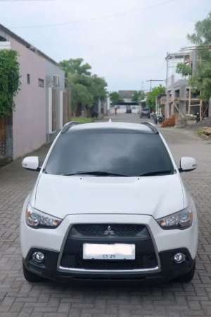 Mitsubishi outlander sport PX 2013 , tersedia melalui melalui situs Olx
