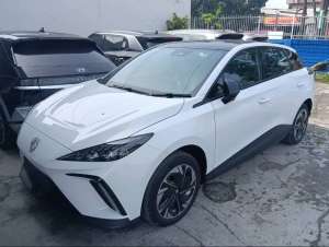 mobil listrik MG 4 EV ready unit bu butuh uang , tersedia melalui melalui situs Olx