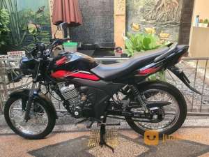 New CB Verza 150 SW Berkualitas 2023-Odomtr 7.000 KM-plaza motor , tersedia melalui melalui situs Jualo