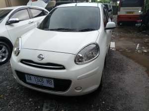Nissan March manual 2013 , tersedia melalui melalui situs Olx