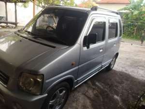 suzuki karimun mulus kaleng , tersedia melalui melalui situs Olx