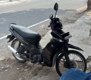 Jual bekas Yamaha Vega ZR Hitam 2010,lokasi di Blitar Kota