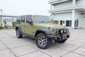 Jual bekas 2013 Jeep 4x4 Rubicon 3.6 Pentastar AT TDP 128jt,lokasi di Jakarta Utara