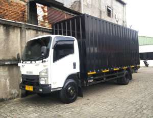 Jual bekas ada 5 unit MURAH CDD LONG Isuzu elf NMR L Box besi 2022 bok,lokasi di DKI Jakarta