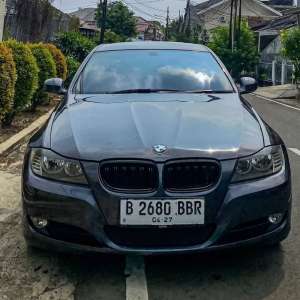 Jual bekas BMW E90 320i Matic 2010,lokasi di DKI Jakarta