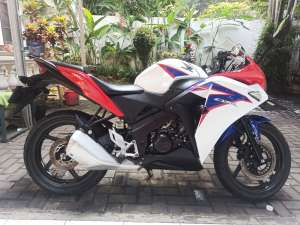 Cbr 150 thailand CBU , tersedia melalui melalui situs Jualmotorbekas