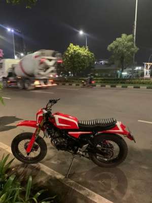 Jual bekas Custom tracker basic cb150r,lokasi di Bekasi Kota