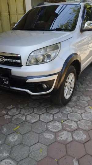 Daihatsu Terios 2013 Bensin , tersedia melalui melalui situs Olx