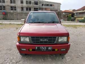 Jual bekas DIESEL MANUAL Isuzu Panther Grand Royal 2.5 injection,ac Double,lokasi di Bandung Kab.