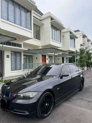 Dijual Mobil bmw e90 , tersedia melalui melalui situs Olx