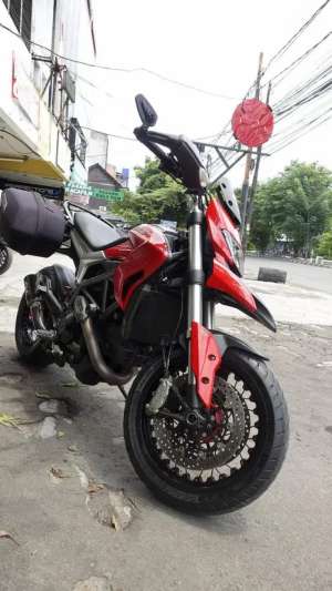 Jual bekas DUCATI HYPERSTRADA,lokasi di Jakarta Pusat