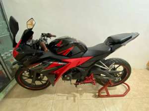 Honda cbr 150cc , tersedia melalui melalui situs Olx