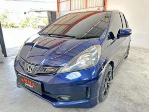 Jual bekas Honda Jazz RS matic 2013,lokasi di Kendal Kab.