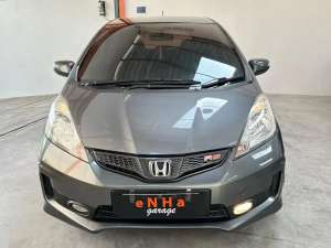 Jual bekas Honda Jazz RS matic 2013 istimewa,lokasi di Semarang Kota