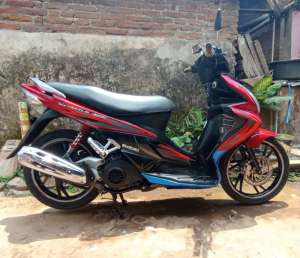 Istimewa Suzuki Skywave 125 , tersedia melalui melalui situs Jualmotorbekas