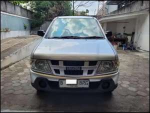 Isuzu Panther LM Turbo thn 2013 , tersedia melalui melalui situs Olx