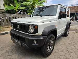 Jual bekas jimny 4x4 MT 2021,lokasi di Bantul Kab.