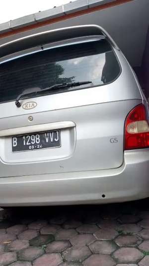 Jual bekas Juwal KIA carnivalatbnsin,lokasi di Bekasi Kota