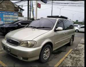 Jual bekas Kia Carnival 2000 Bensin,lokasi di Jakarta Utara