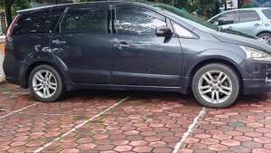 Mitsubishi grandis 2.4 GT , tersedia melalui melalui situs Olx