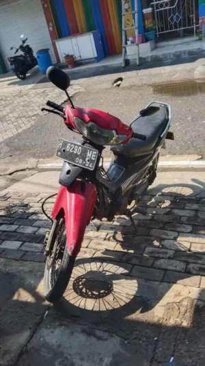 Motor suzuki smash , tersedia melalui melalui situs Olx