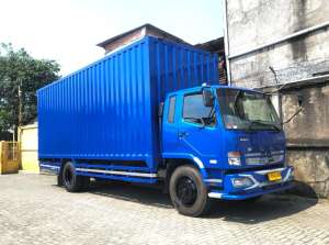 Jual bekas MULUSbanBARU MURAH Mitsubishi Fuso engkel 4x2 Box besi 2019 Bok,lokasi di DKI Jakarta