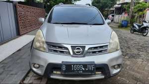 Jual bekas Nissam Livina Xgear 2011,lokasi di Tangerang Selatan Kota
