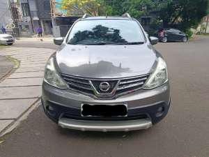 Jual bekas Nissan Grand Livina X-Gear,lokasi di Jakarta Selatan