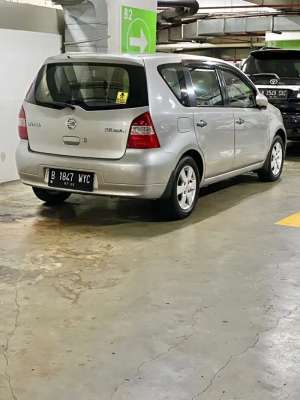 Jual bekas Nissan Livina XR 2010 AT,lokasi di Tangerang Selatan Kota