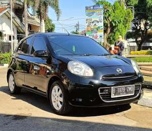 Nissan March AT 2011 , tersedia melalui melalui situs Olx