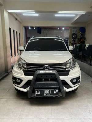Jual bekas NOL REPAINT, TERIOS R ADVENTURE MT TH 2017,lokasi di Kediri Kota