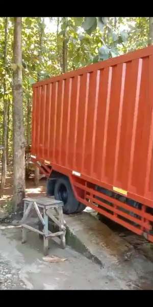 Toyota Dyna 2006 Diesel , tersedia melalui melalui situs Olx