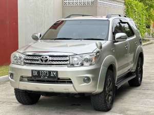 Jual bekas Toyota Fortuner V 2006 atas nama pribadi,lokasi di Sumatera Utara