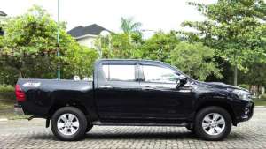 Toyota Hilux 2017 , tersedia melalui melalui situs Olx