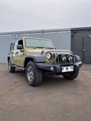 Jual bekas Wrangler Jeep Rubicon 3,6 2013,lokasi di Jakarta Pusat