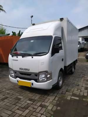 CASH BAGUS 2022 BOX JUMBO SUPER Traga 2.5 mtputih ISUZU pick up traga , tersedia melalui melalui situs Olx