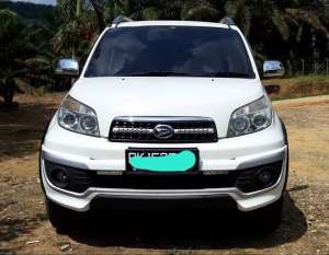 Daihatsu Terios TX 2013 , tersedia melalui melalui situs Olx