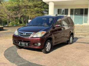 Daihatsu Xenia 2010 Bensin , tersedia melalui melalui situs Olx