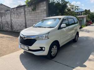 Daihatsu Xenia 2017 Bensin , tersedia melalui melalui situs Olx