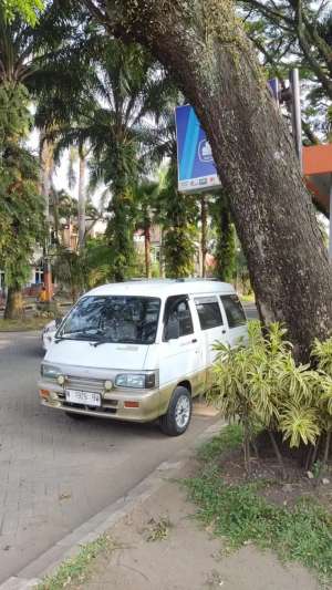 Daihatsu Zebra 1995 Bensin , tersedia melalui melalui situs Olx