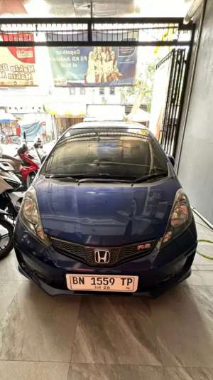 Jual bekas Dijual Honda Jazz RS 2013 Matic,lokasi di Tangerang Kota