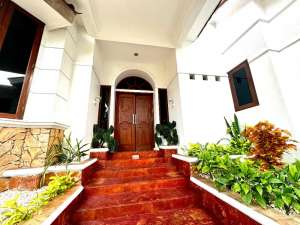 Disewakan Tahunan Rp 250jt Rumah Murah 4 Kamar di Bukit Cinere Indah , tersedia melalui melalui situs Olx