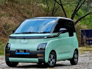 Jual bekas DP 0Wuling Air EV Long Range 2022,lokasi di Semarang Kota