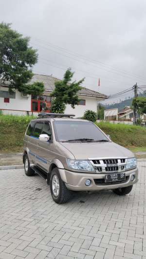 Jual bekas Isuzu Panther GRAND TOURING 2009 Turbo aktif,lokasi di Jawa Tengah