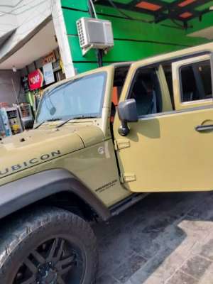 Jual bekas Jeep Rubicon 2013,lokasi di Jakarta Pusat
