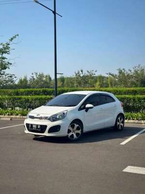 Jual bekas Kia Rio At 2012,lokasi di Bandung Kota