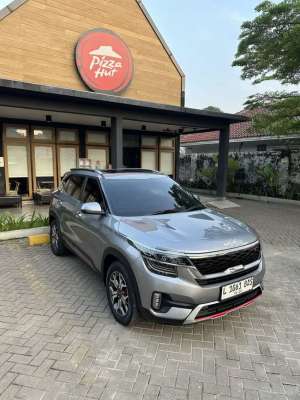 Jual bekas KIA Seltos GT Line 2022 km 11.555,lokasi di Purwakarta Kab.